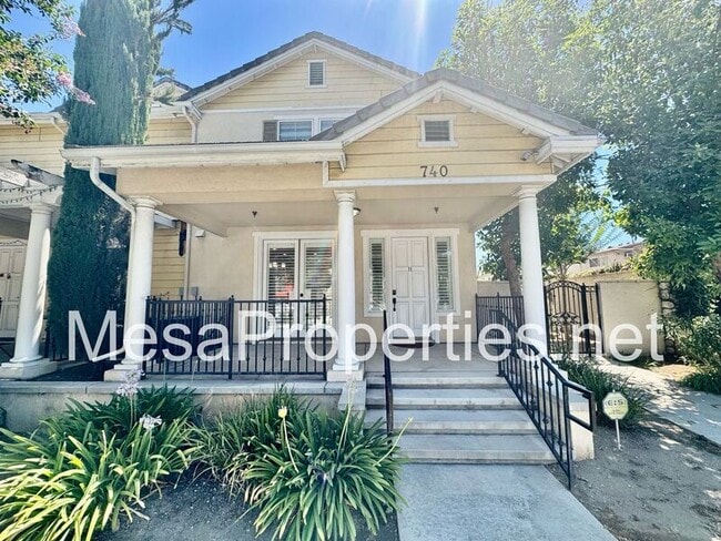 Primary Photo - 740 S Azusa Ave