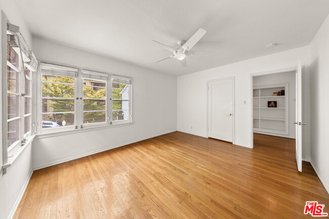 Building Photo - 2413 Argosy Way
