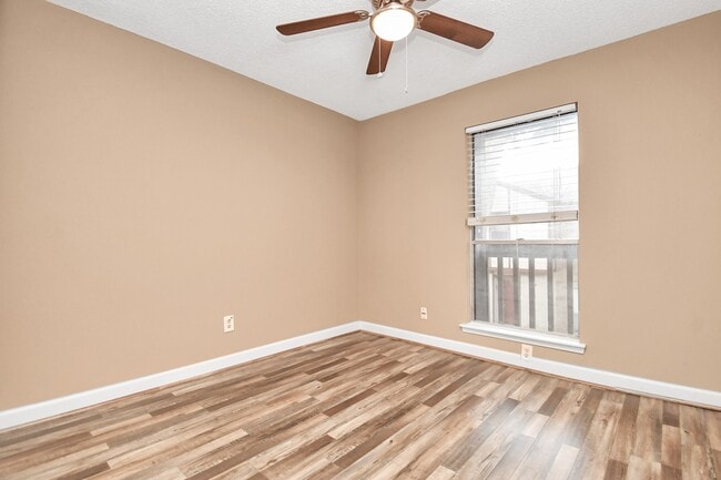 Building Photo - 12400 Brookglade Cir