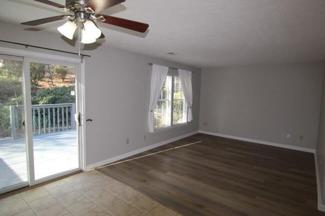 Building Photo - 175 Douglas Fir Ct