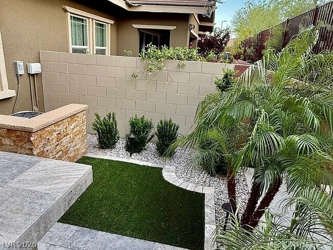 Building Photo - 5707 Garriga Dr