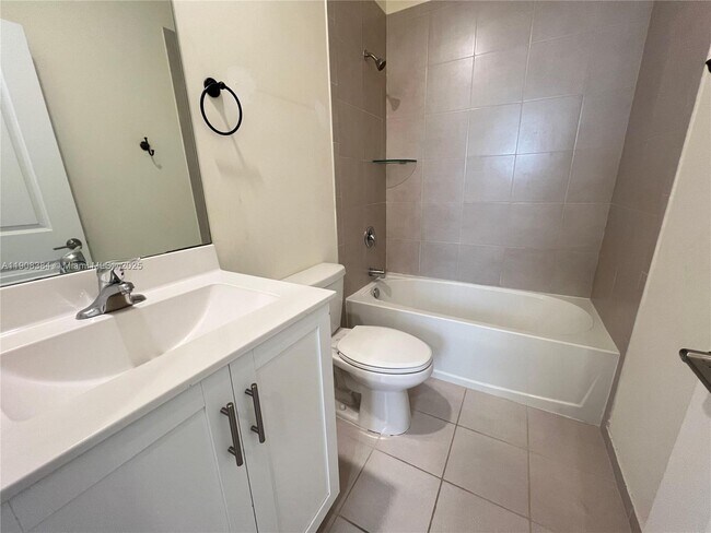 Building Photo - 11080 W 32nd Ln