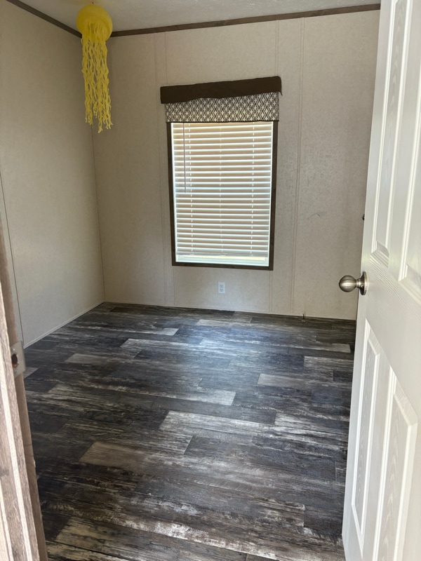 Building Photo - 208 Daily Rd