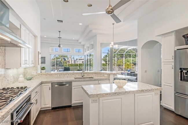 Building Photo - 2540 Half Moon Walk