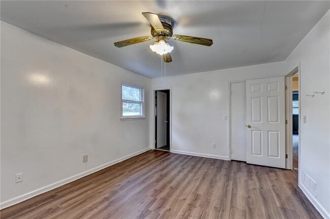 Building Photo - 268 Allen Ct SW