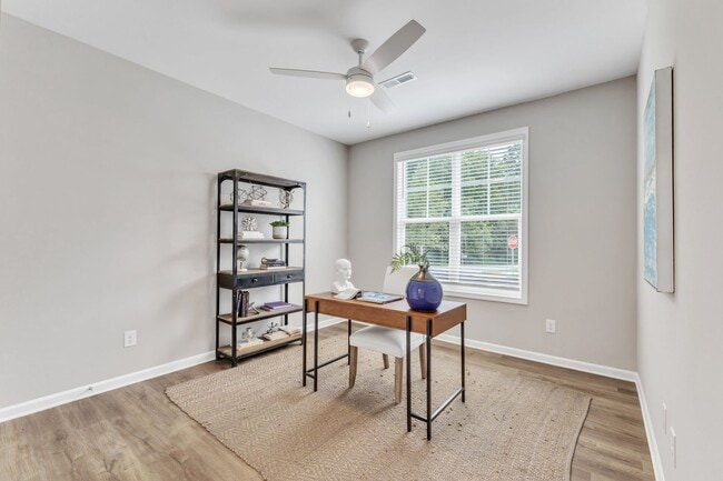Building Photo - 3/3.5 NC State Townhome Near Centennial Campus