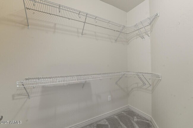 Building Photo - 5450 E Deer Valley Dr