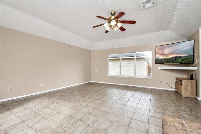 Building Photo - 1207 Martingale Ct