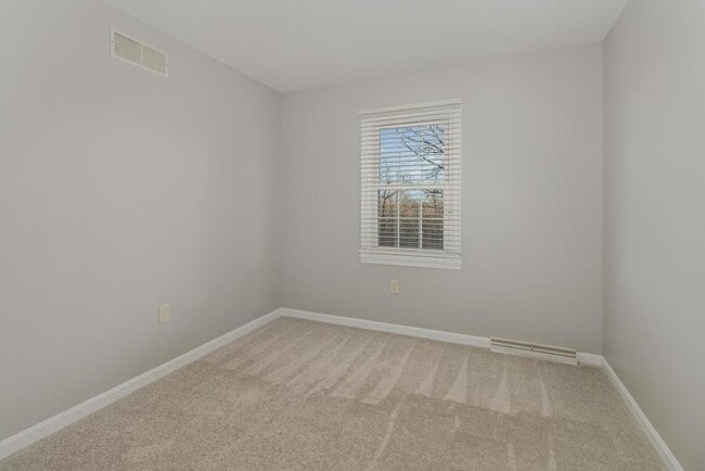 Building Photo - 618 Park Ridge Dr