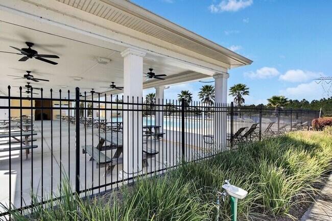 Building Photo - 850 Canyon Oak Loop