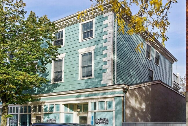 Building Photo - 266 Essex St