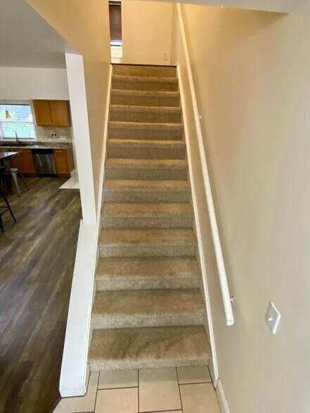 Building Photo - 87 Marine Dr