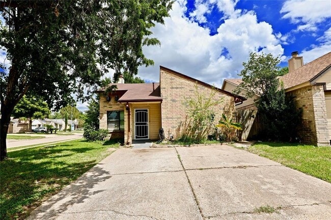 Primary Photo - 7124 Golden Dale Ct