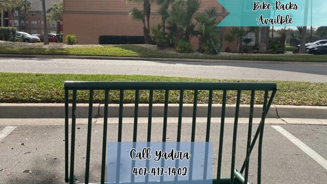 Building Photo - Beautiful second floor unit with 2 bedroom...