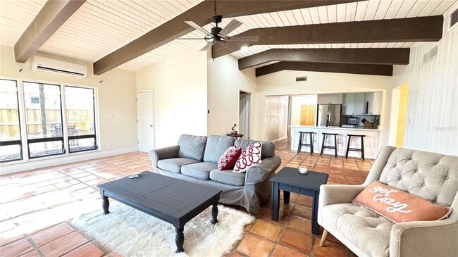 Building Photo - 10380 Tangelo Rd