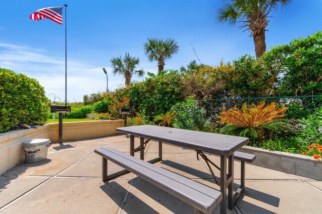 Building Photo - 4701 S Ocean Blvd