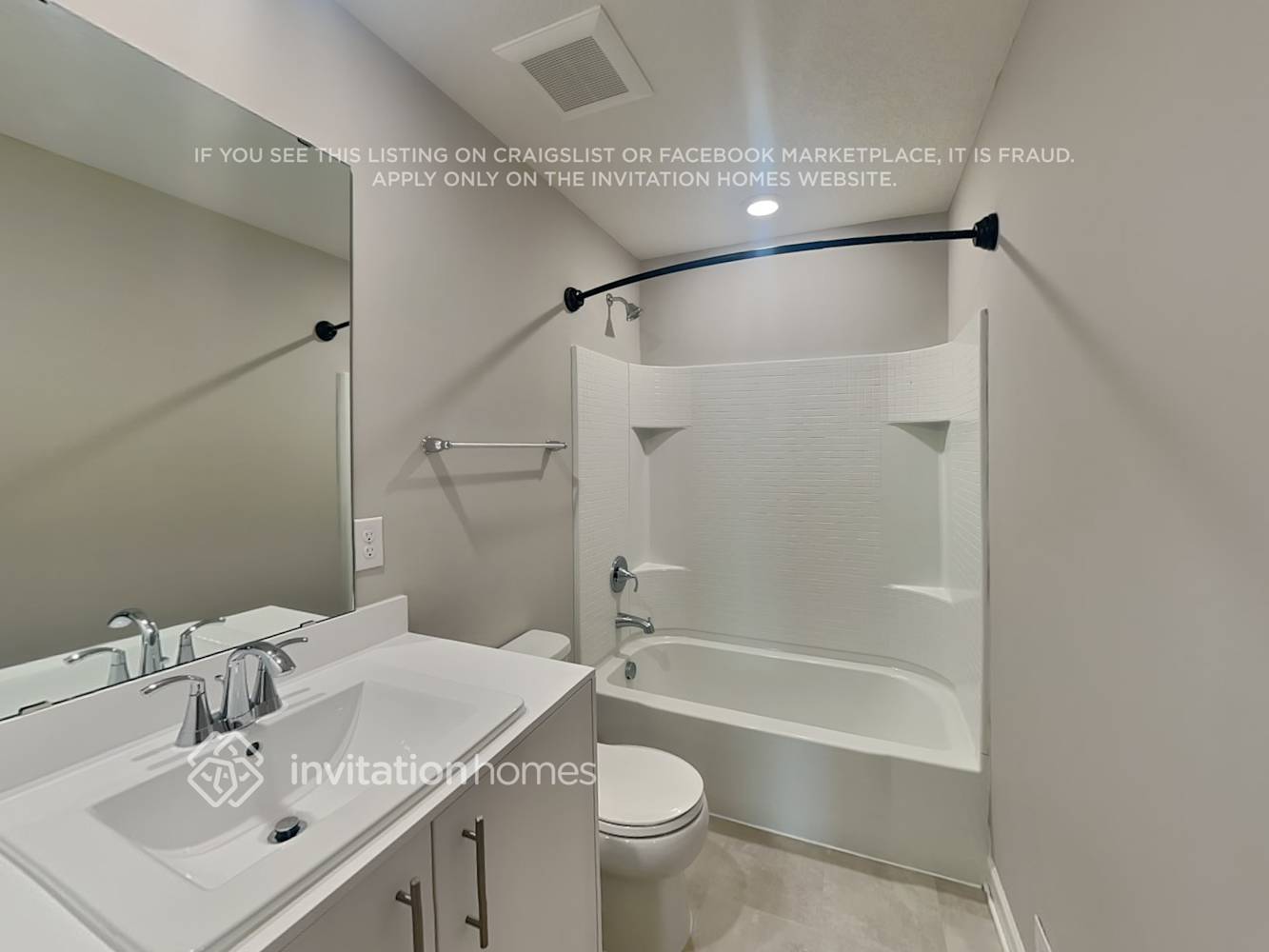 Building Photo - 10946 Zest St NE