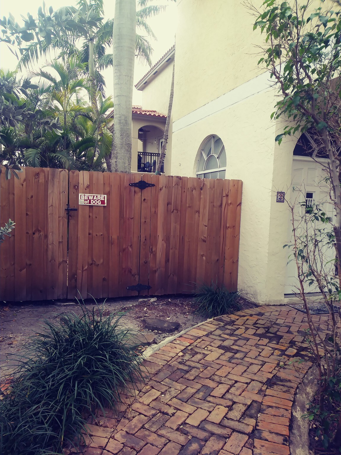 Side Patio Entry - 3356 Bird Ave