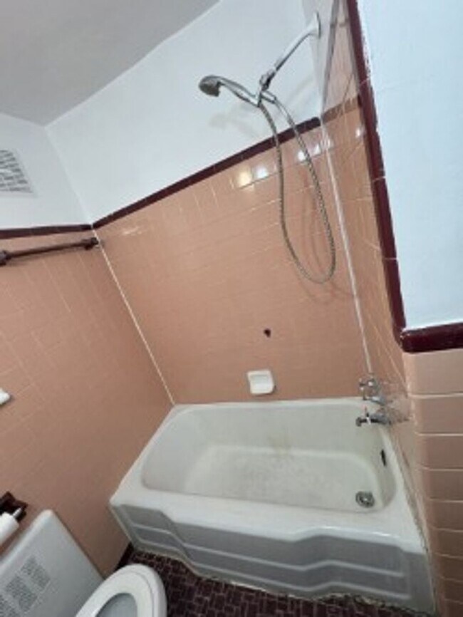 Building Photo - 7709 Castleton Pl