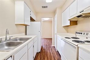 Building Photo - 301 Craddock Ave