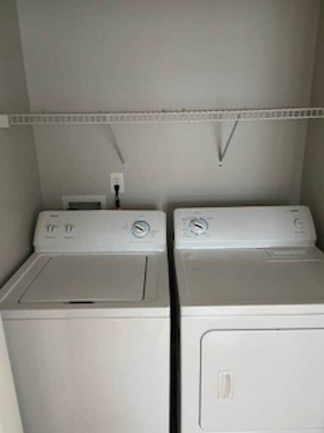 Building Photo - 3 Bedroom 2.5 Home in NE Columbia MOVE IN BY 2/28/26 26 RECEIVE $300 OFF FIRST MONTH'S RENT!!!!!!