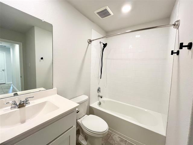 Building Photo - 124 Greengate Dr