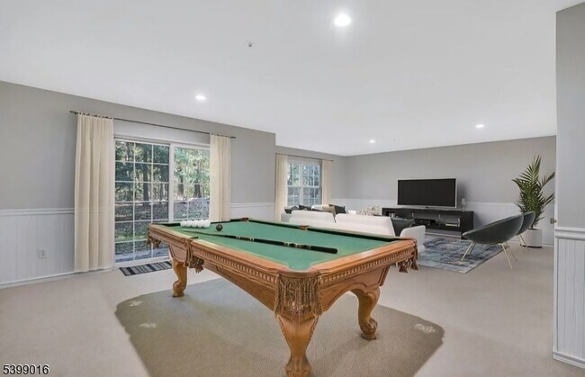 Building Photo - 3804 Scenic Ct