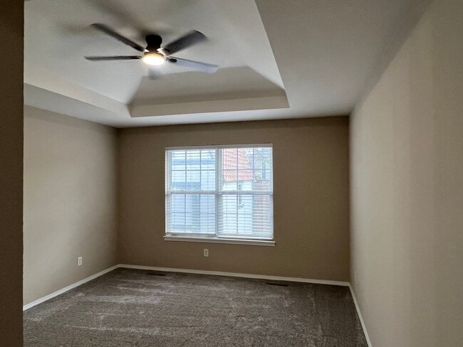 Building Photo - AVAILABLE NOW! Nixa 3 Bedroom, 2 Bathroom