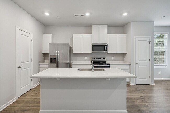 Building Photo - Welcome to Lewisburg Kings Landing