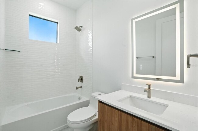 Building Photo - 8348 Walden St