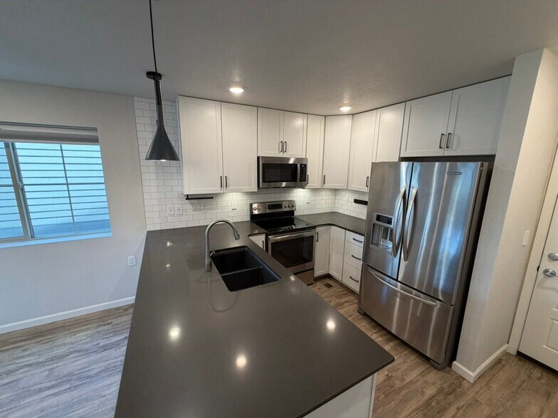 Building Photo - 727 Widgeon Cir