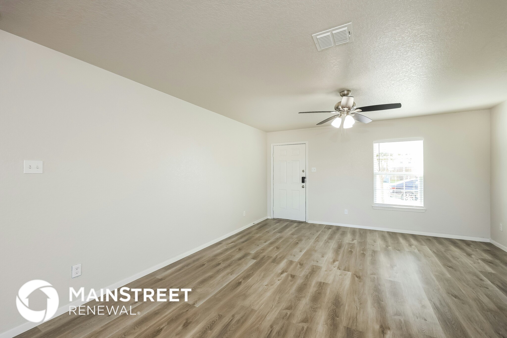 Building Photo - 6726 Sabinal