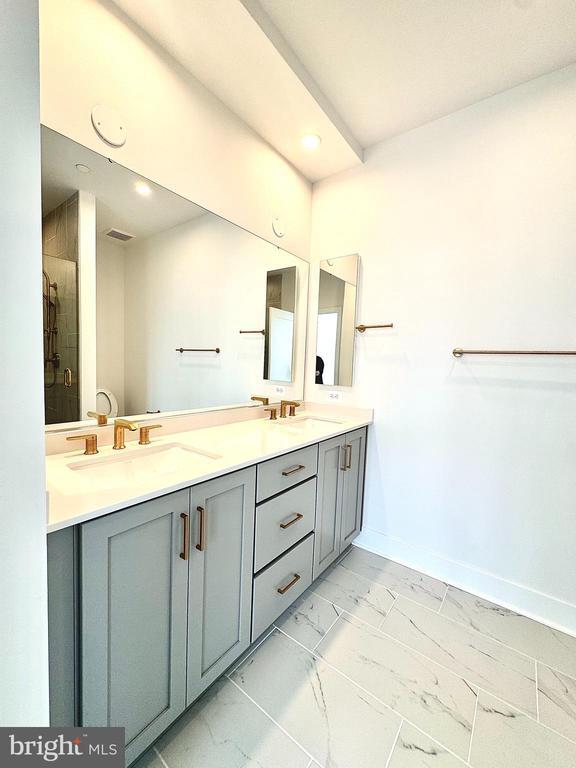 Building Photo - 5502 Topaz Ln