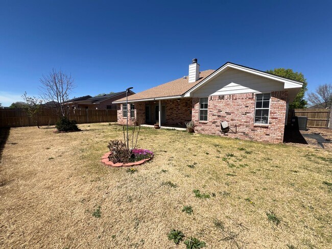 Building Photo - 3709 Benjamin Davis Dr