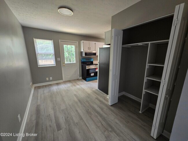 Building Photo - 11754 Tazwell Dr