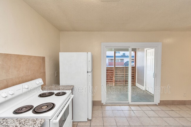 Building Photo - 6607 Brittmoore Rd