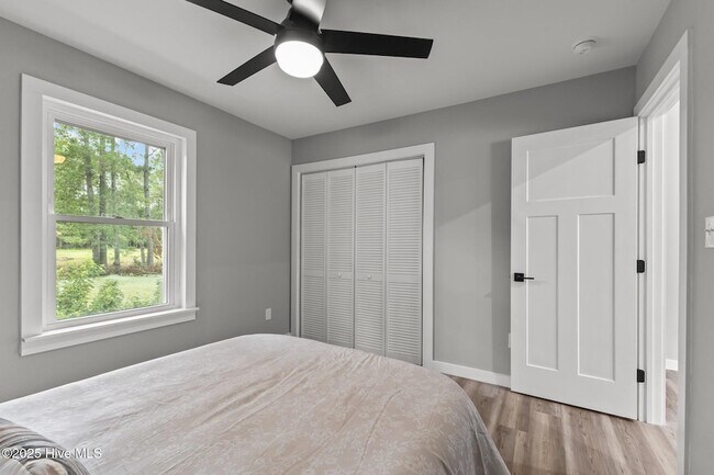 Building Photo - 163 Long Pond Lp