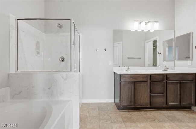 Building Photo - 692 Nathanial Ct