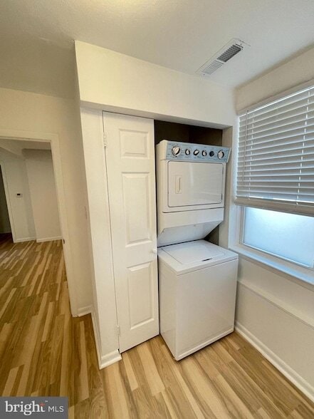 Building Photo - 43 Silopanna Rd