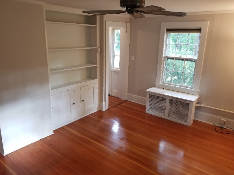 Building Photo - 126 Plainview Rd