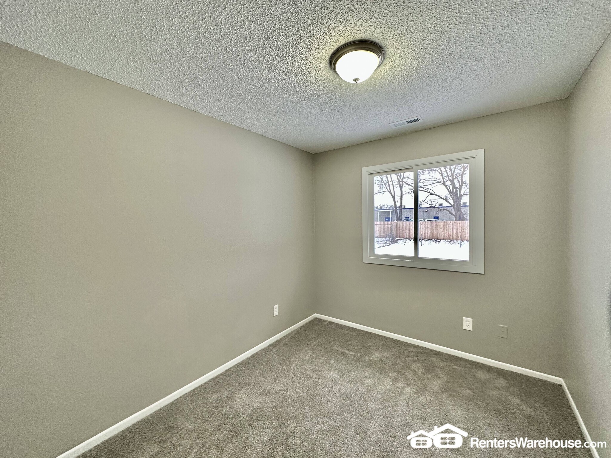 Building Photo - 1933 E 25th St