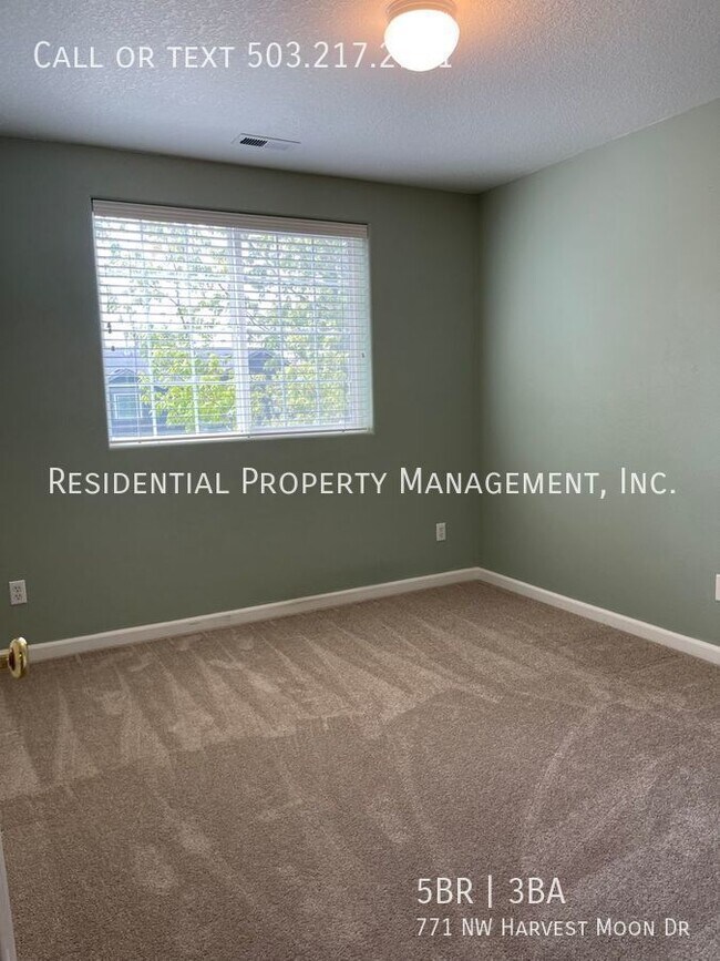 Building Photo - Alderbrook Neighborhood Home is located in...