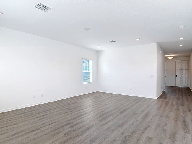 Building Photo - !!!BRAND NEW / PET FRIENDLY!!! 4-Bedroom H...