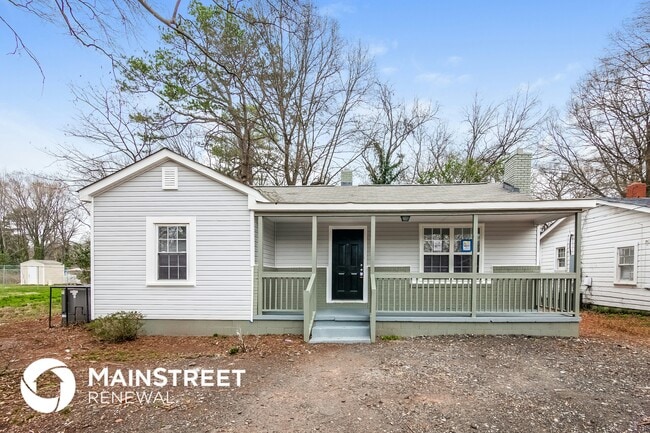 Building Photo - 2558 Hemphill St