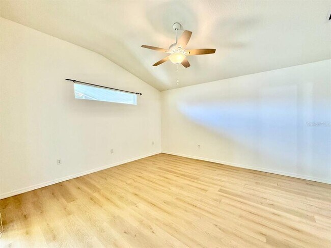 Building Photo - 22537 Roderick Dr