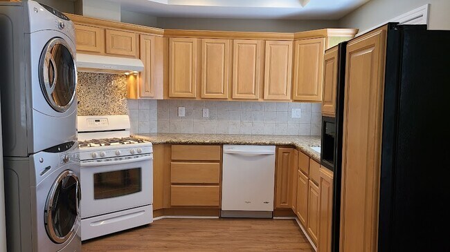 dishwasher - 1471 S Wooster St