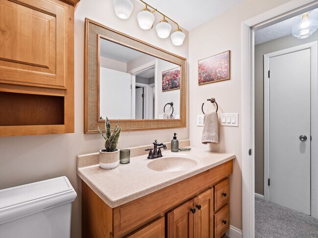 Building Photo - 32071 Lake Rd