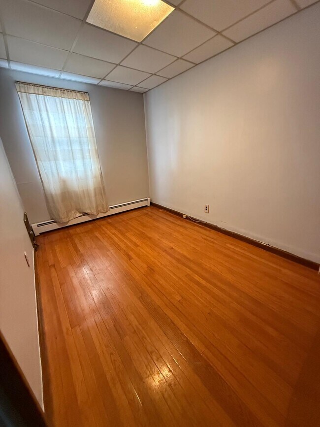 Building Photo - 177 Columbia Ave