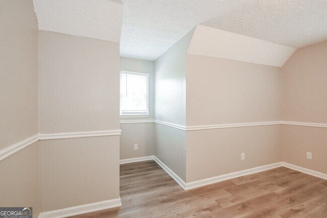 Building Photo - 40 Breckenridge Ln