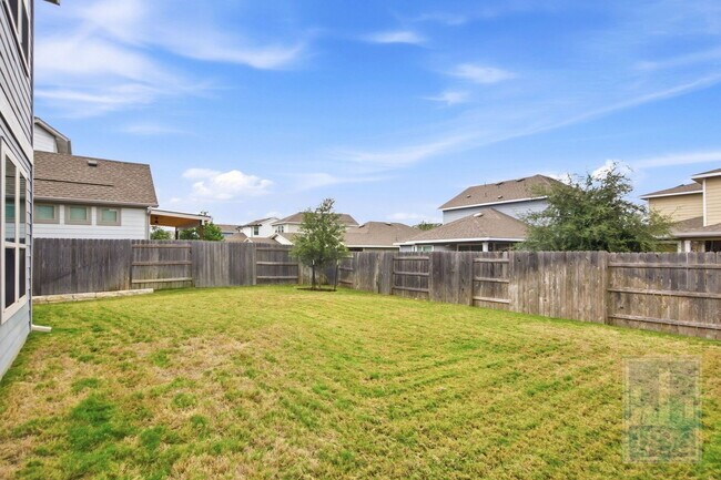 Building Photo - 8309 Greyhawk Cv